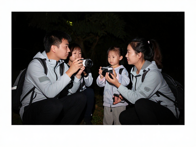 夜间生态观察，在静谧中深化情感链接