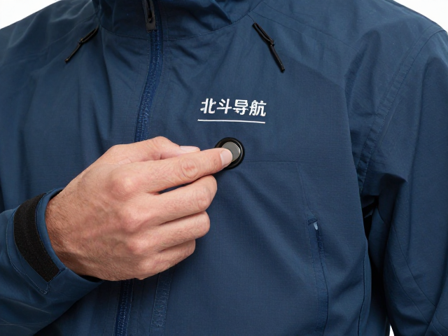 硬壳冲锋衣充电触点检查指南