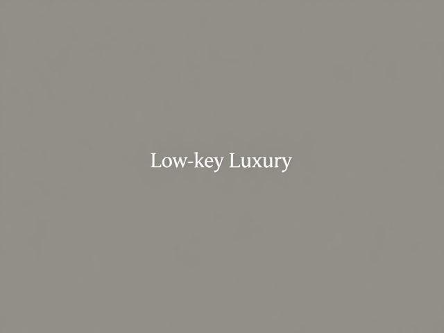 低饱和轻奢风Low-key Luxury,中英文混排下的细节质感美学