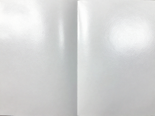 亮光覆膜说明书扉页怎么做?背景纹理设计指南