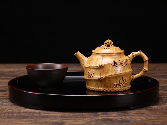 竹根雕茶壶配漆器茶盘，打造极致茶席氛围感