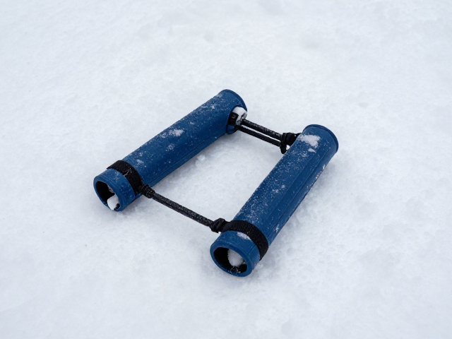 冬季徒步登山安全指南:简易雪地避险工具