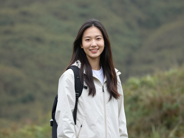 户外人像抓拍:动态中的自然流露