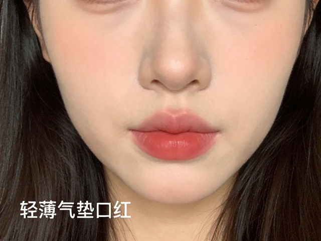 轻薄气垫口红的质地逻辑与校园场景适配