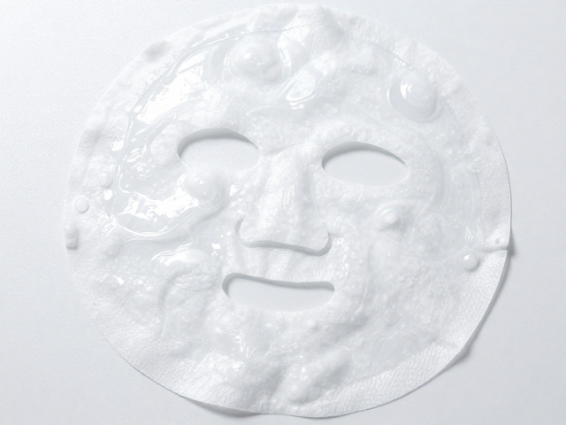 膜布自带玻尿酸,锁水保湿能持续多久?实测揭秘长效保湿秘籍