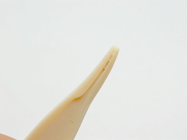 美睫培训课堂，硅胶不同弧度杠条表面是否易清洁？