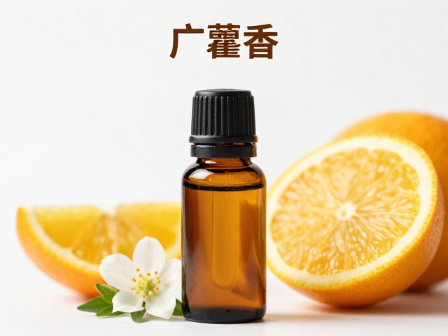 顶层香韵:柑橘与花果的轻盈引导