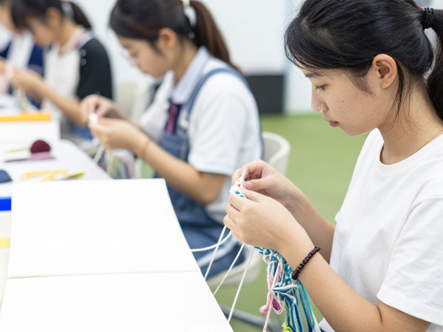 纱线编织成型工艺入门,学生与年轻人日常户外百搭佩戴指南