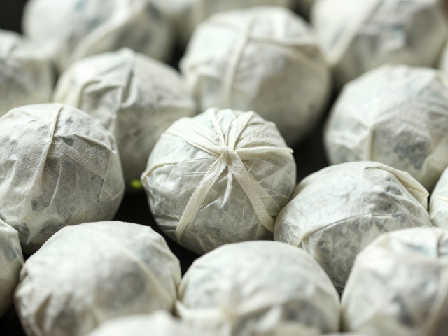 避光与干燥是维持茶叶品质的隐形屏障