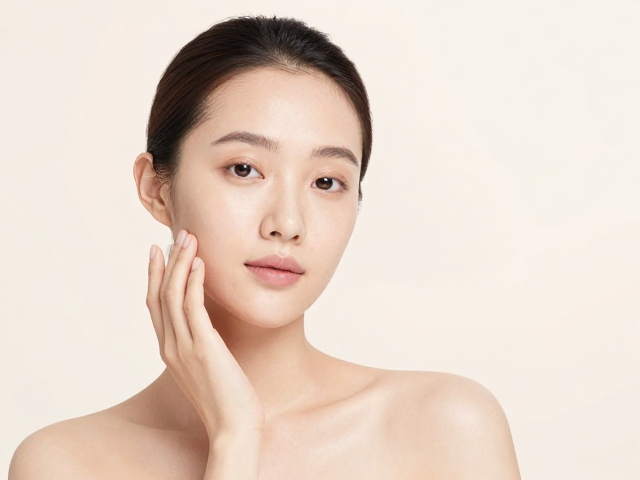 贴合轮廓:物理形态与皮肤科学的深度耦合