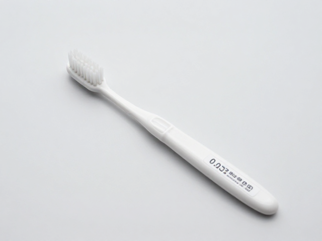 0.03超细牙刷，柔软不扎眼，定制标签包装，呵护口腔健康