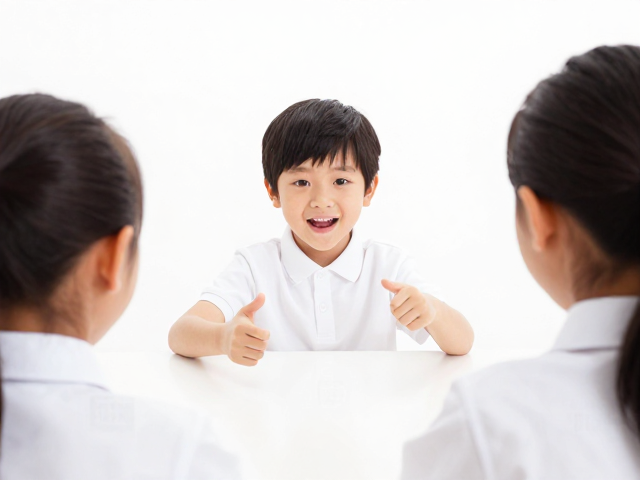 趣味引导,安全观察,善于鼓励的孩子更自信