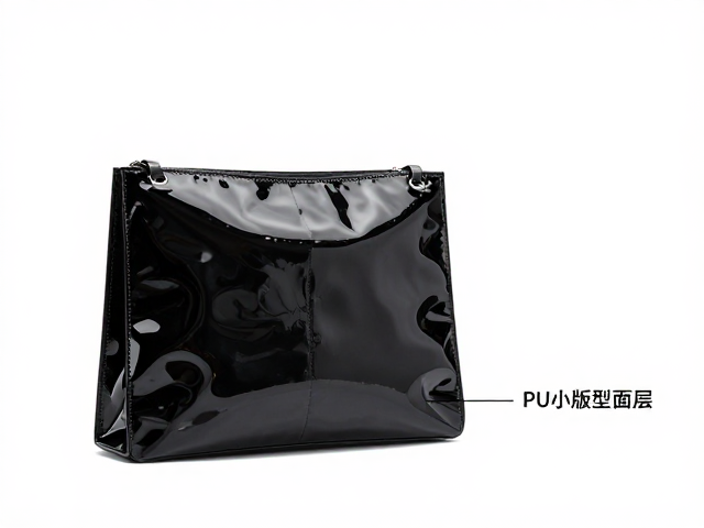 PU漆皮偏小版型怎么选？亮泽表层保养与尺码避坑指南
