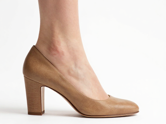 复古粗跟高跟鞋怎么选？稳固支柱，前掌垫，久站不累的神仙穿法