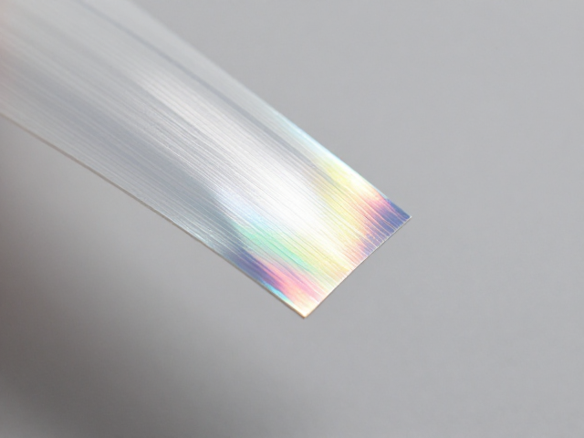 热熔胶膜在基础鞋面定位练习中的切面折射效果解析