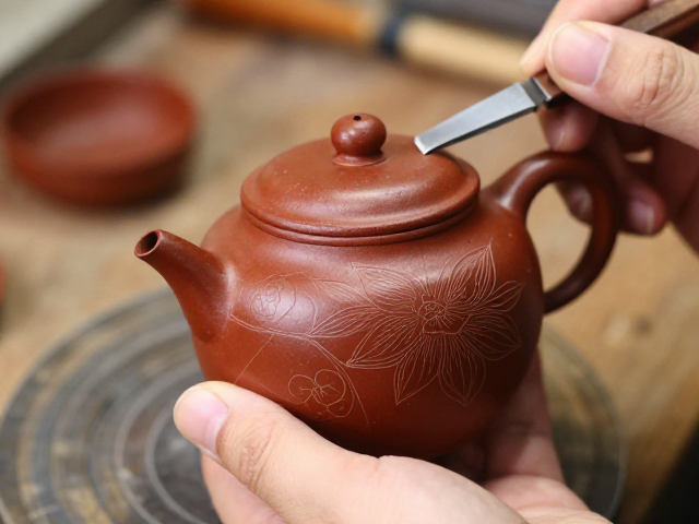 茶壶修坯整形与划花工艺详解，新手必看的紫砂壶成型技巧