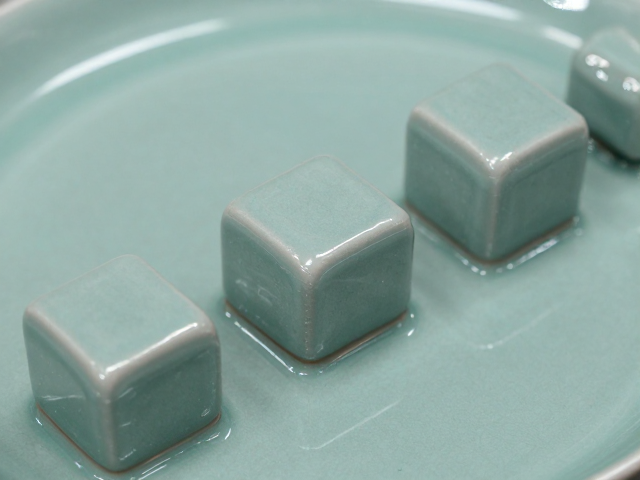 硼熔块在龙泉窑粉青釉中的作用,按光泽度分类详解