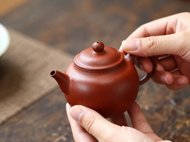 手捏成型茶壶如何易清洁？揭秘手工茶壶保养与清洗干货