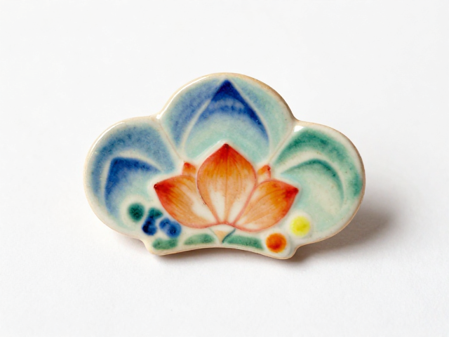 节日限定款国风陶艺胸针，彩绘釉独特色彩，手工非遗美学