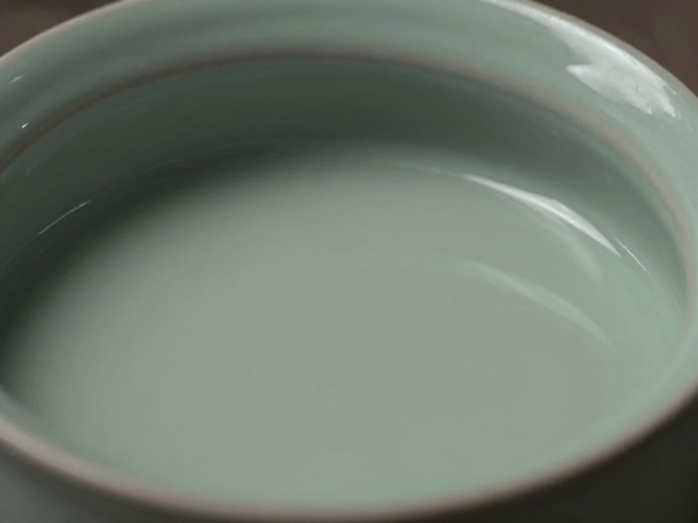 魏晋南北朝陶瓷，青釉温润背后的釉料配制秘密