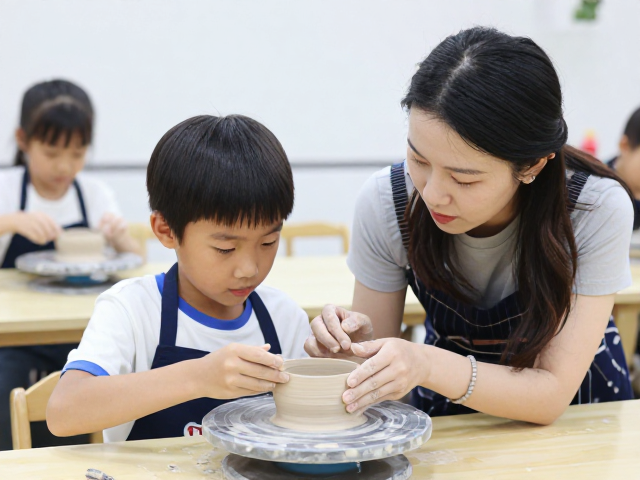六一儿童节陶艺课，趣味制作者与教师专业度全解析