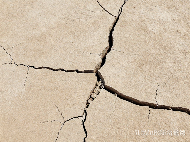 干裂缺陷防治指南，避免阳光直射，重点支撑悬空部位