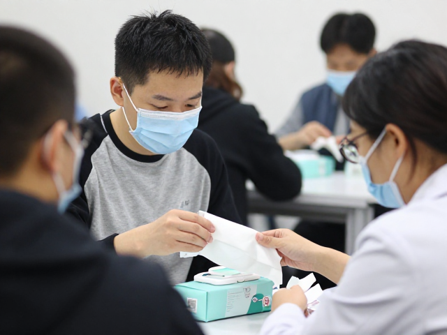 人员培训与院感监测机制