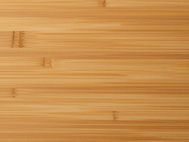 香樟木适合圆雕吗?结合斑竹纹理看选材优势与雕刻技巧