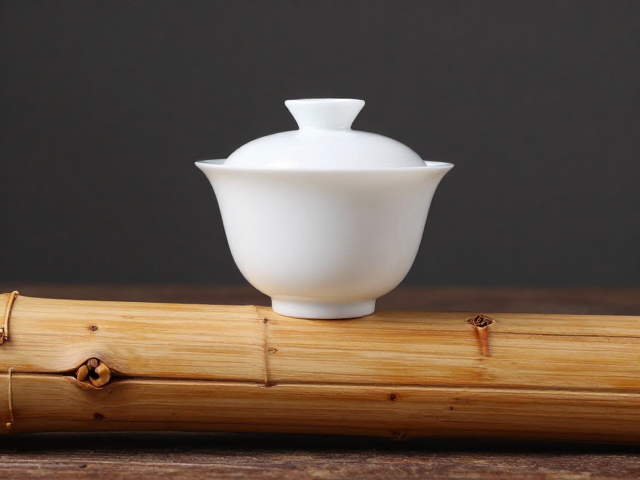 小叶桢楠配苦竹,樟木香中品高定茶器美学