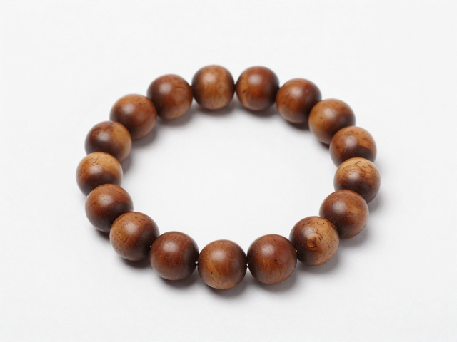 血檀手串,无严重节疤,散发果木清香,品质优选指南