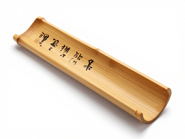 竹雕茶勺,竹肌纹理与书法诗文的雅致融合