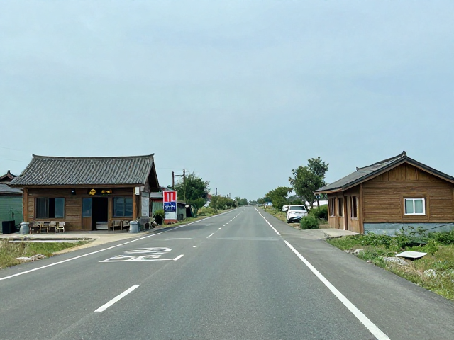 国道沿途驿站寻味，体验地道民俗，品尝沿途家常菜