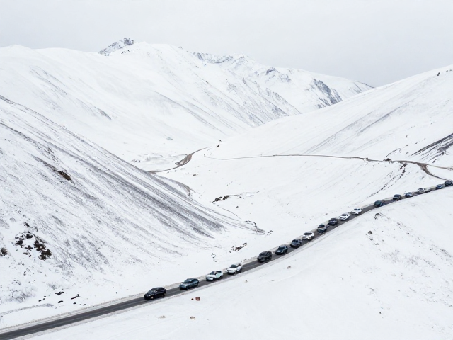 雪山垭口穿越高反缺氧？车队行进间距这样设最安全