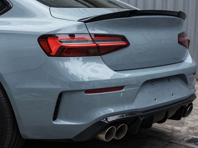 车身颜色改装指南，如何用替换破损原厂件升级尾部饰板