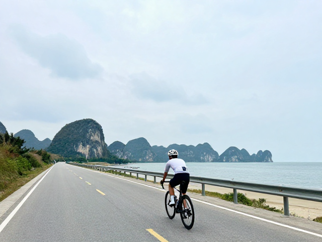 喀斯特地貌骑行，滨海公路巡航，日行程规划指南