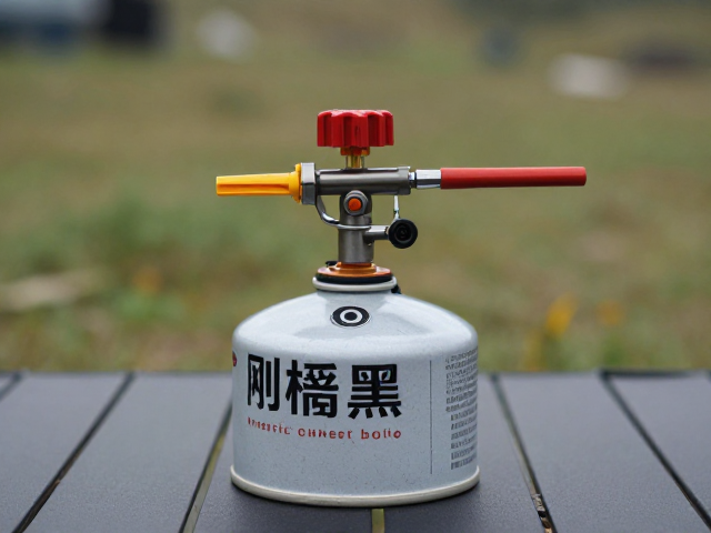 摩旅露营刚需，便携燃气罐配稳压阀，告别漏气焦虑