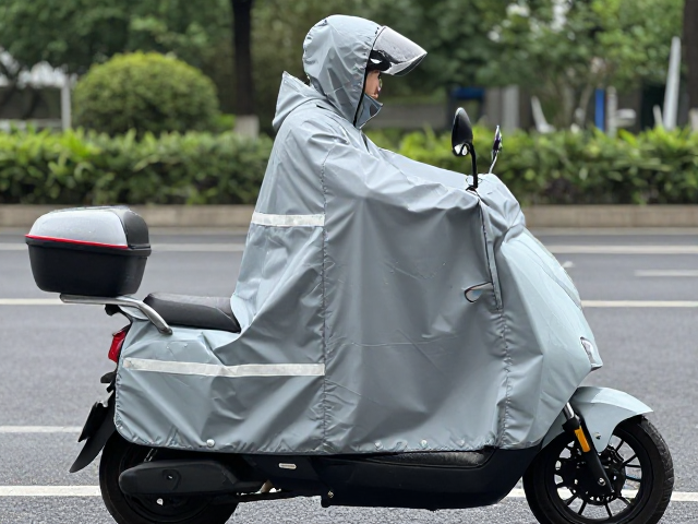 街车便携收纳雨披，反光安全配置，骑行更安心