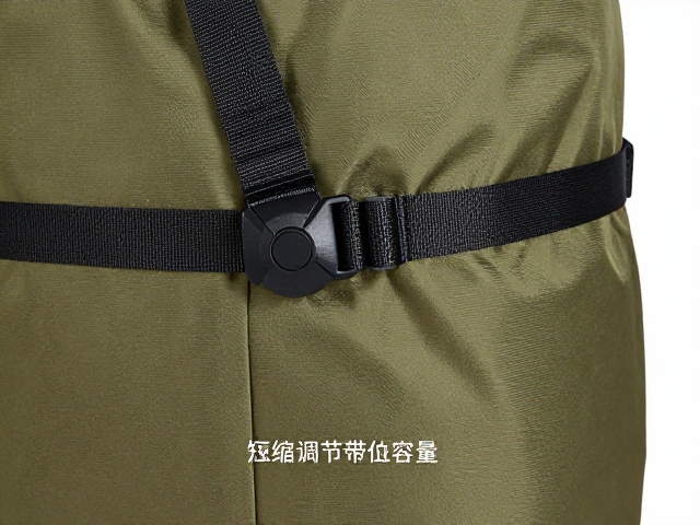 短途野营包怎么选？看压缩调节带与行程天数定容量