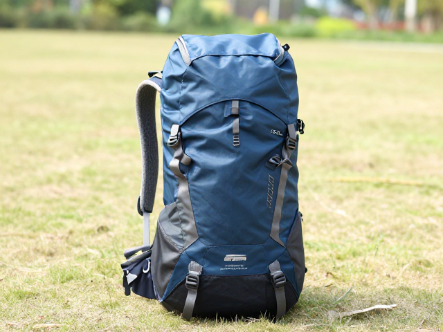 国产户外品牌35L-50L周末露营包,近郊漫步收纳包推荐