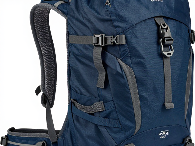 45L高强锦纶登山包怎么选？定期检查扣具保安全