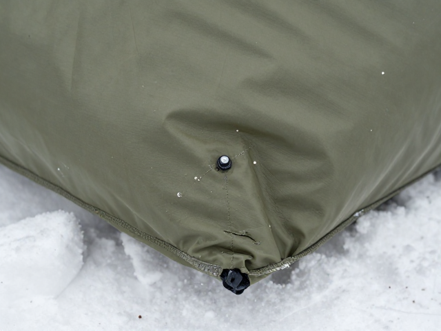 雪地生存单兵应急遮蔽篷布防水袋检查破损指南
