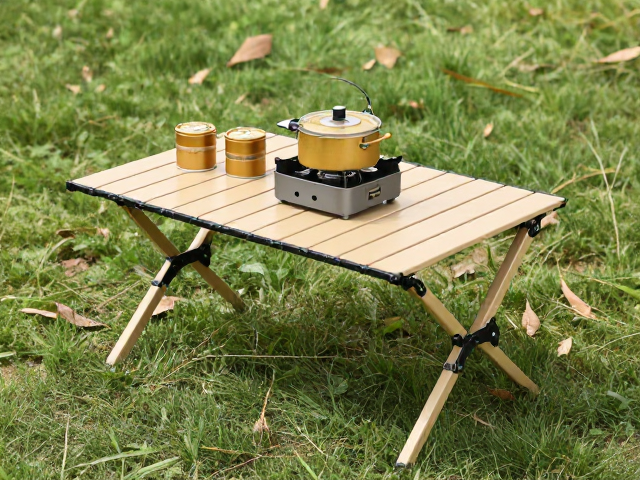 户外露营必备，侧边小型置物桌搭配炉具套装与蛋卷桌全攻略