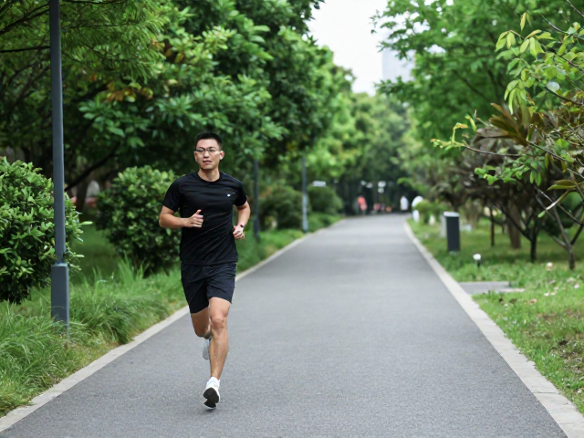 周末休闲健身跑,城市公园绿道精选路线推荐,轻松打卡吸氧好去处
