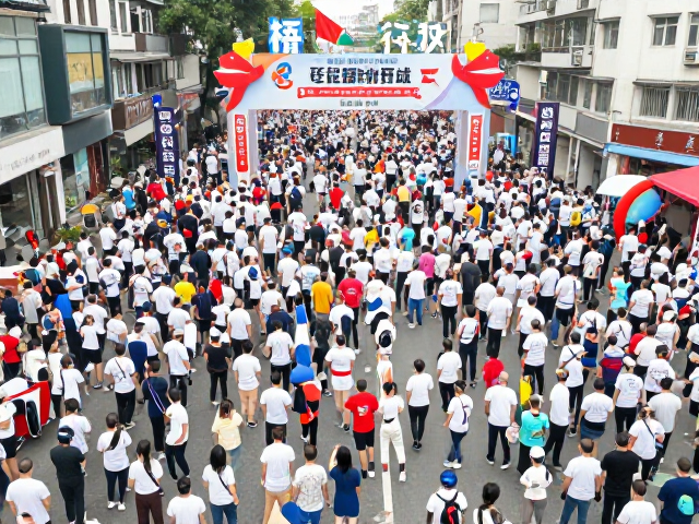 老牌赛事燃动全城,本土历史与全民狂欢的城市记忆