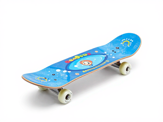 专为儿童设计的幼儿滑行板，防冰雪粘连更安全