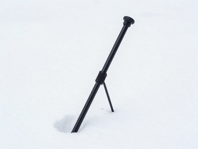 雪层探测杆怎么选?折叠长度短、分段收纳更便携,户外必备指南