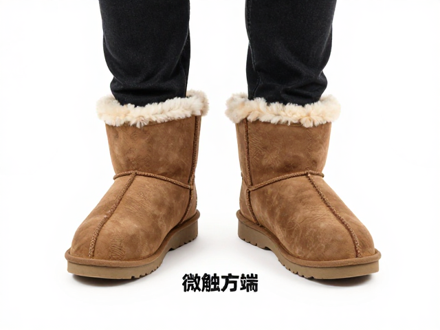 宽楦雪地鞋怎么选?试穿时脚趾微触前端才防冻脚