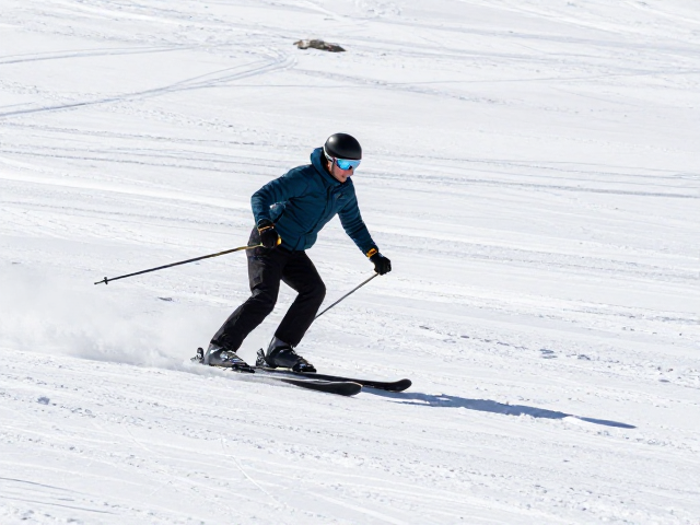 Nordic skiing推拉式滑行,全域穿越板技巧解析