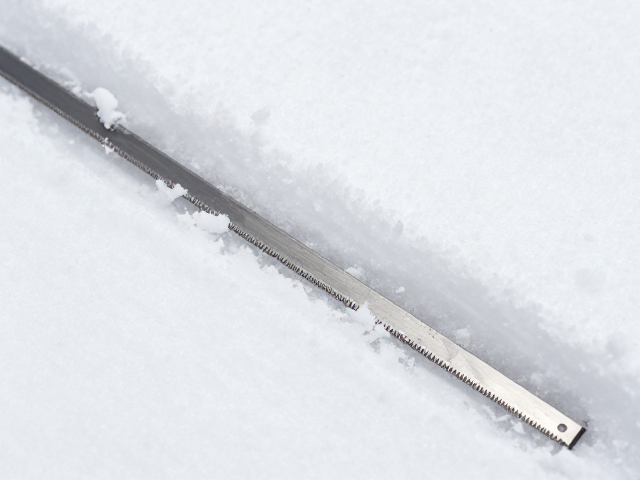 轮廓修整机具攻略，不锈钢刀片与不同雪况底边处理差异详解