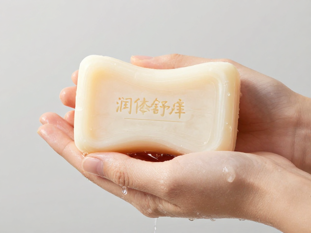 润体舒痒皂含黄柏提取物,使用后沥干水分更护肤